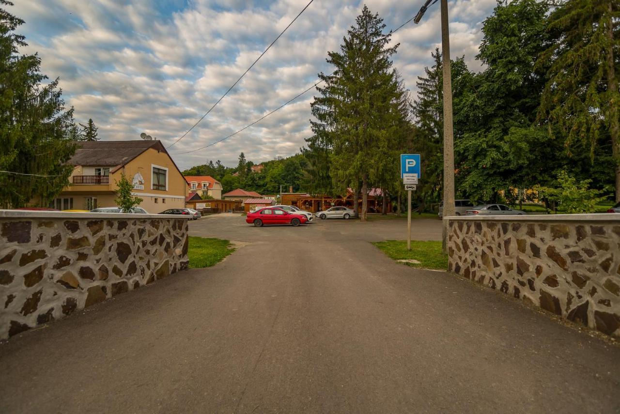 Lipicai Ifjusagi Szallo Szilvásvárad Dış mekan fotoğraf